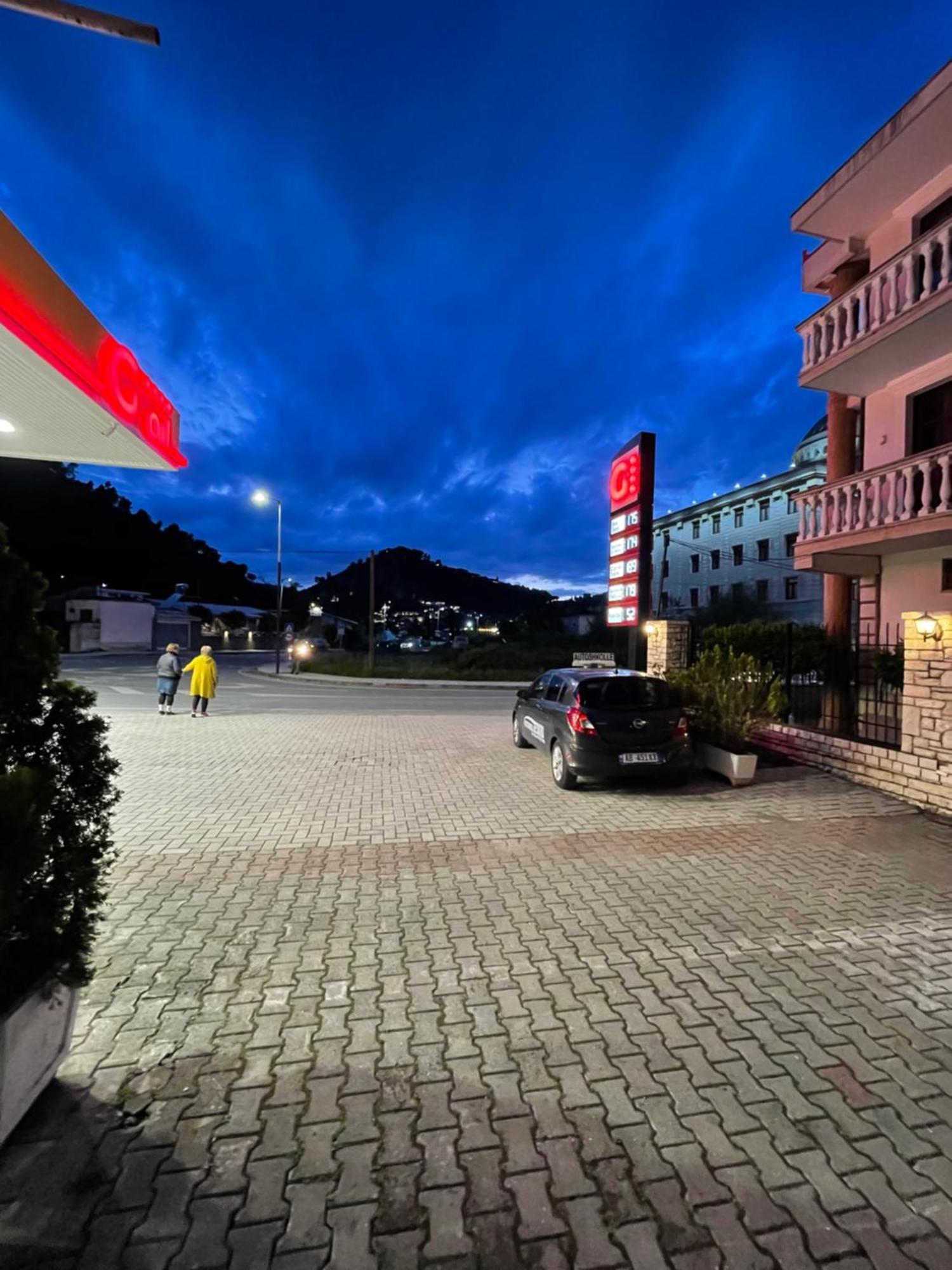 Vila At Berat Exterior foto